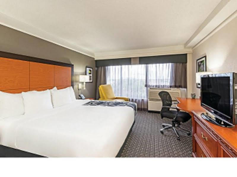 La Quinta By Wyndham New Orleans Airport Hotel Kenner Exterior foto